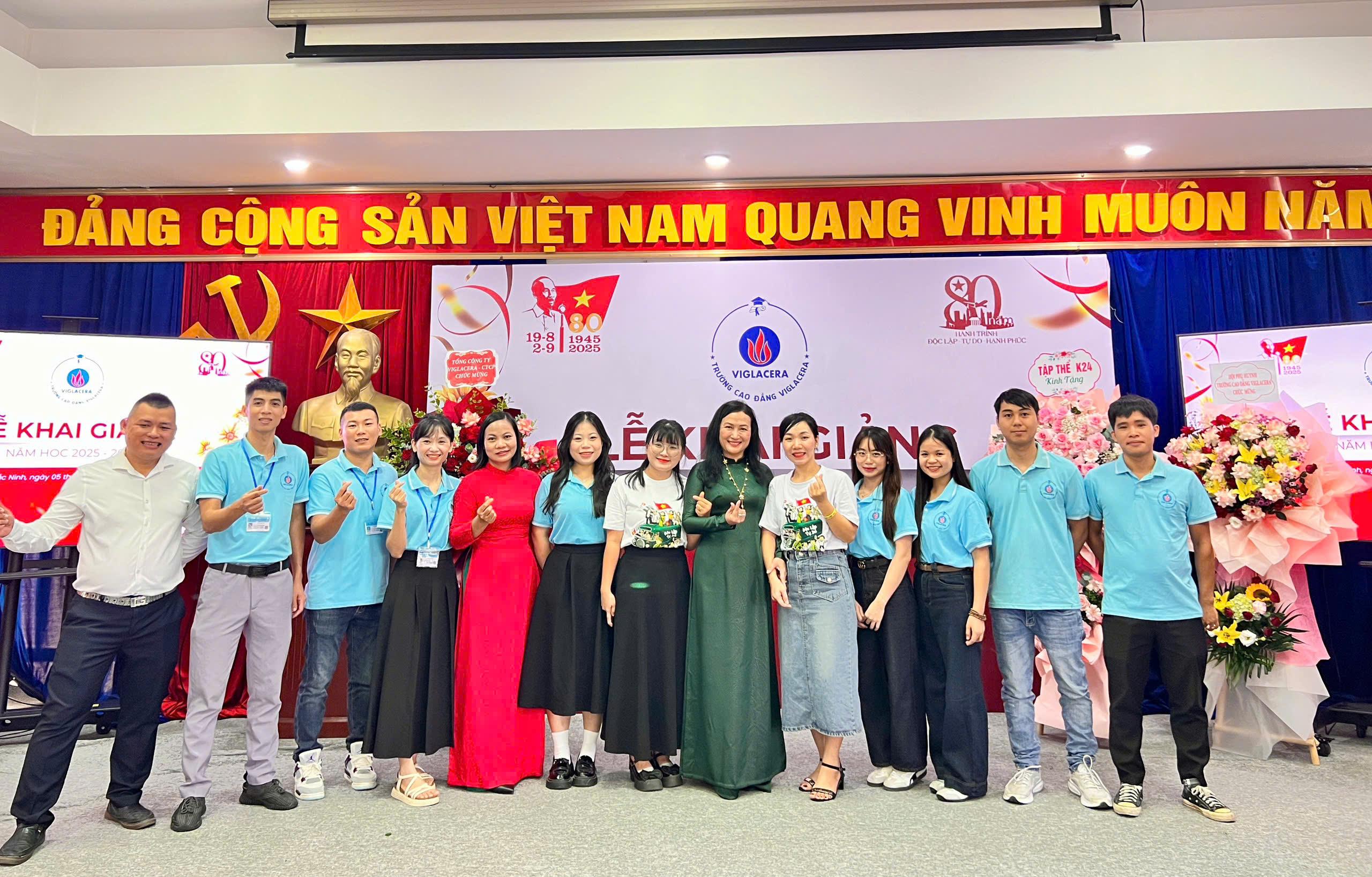 truong-cao-dang-viglacera-to-chuc-le-khai-giang-nam-hoc-2025-20263